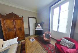 Manor House Style Period Property with Garden