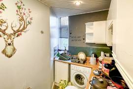 2 bedroom, Ground floor flat for sale
