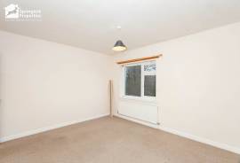 3 bedroom, Terraced House for sale