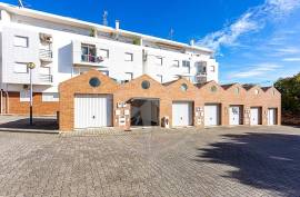 Tavira Town Centre Car Garage/Storage for Sale in Tavira
