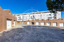 Tavira Town Centre Car Garage/Storage for Sale in Tavira