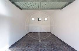 Tavira Town Centre Car Garage/Storage for Sale in Tavira