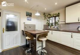 2 bedroom, Town house for sale