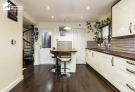 2 bedroom, Town house for sale