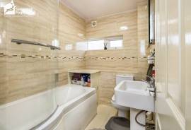 2 bedroom, Town house for sale