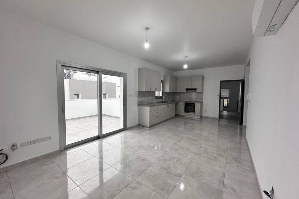 2 Bedroom Brand New Penthouse Apartment - Anavargos, Paphos