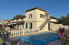Country House with Swimming Pool 8 Minutes from Mansle - €234,000