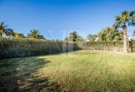 4 Bedrooms - Villa - For Sale