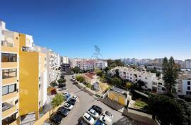 Opportunity! T1+1 Renovated with Open Space Kitchen in Vila Rosa - Portimão Opportunity! T1+1 Renovated with Open Space Kitchen in Vila Rosa - Portimão