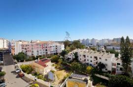 Opportunity! T1+1 Renovated with Open Space Kitchen in Vila Rosa - Portimão Opportunity! T1+1 Renovated with Open Space Kitchen in Vila Rosa - Portimão