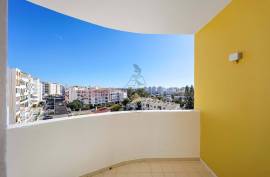 Opportunity! T1+1 Renovated with Open Space Kitchen in Vila Rosa - Portimão Opportunity! T1+1 Renovated with Open Space Kitchen in Vila Rosa - Portimão