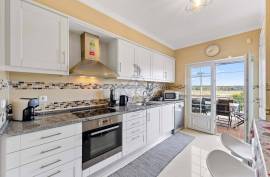 Triplex Villa with 5 Bedrooms in Private Condominium with Pool - Montes de Alvor Triplex Villa with 5 Bedrooms in Private Condominium with Pool - Montes de Alvor