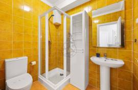 Triplex Villa with 5 Bedrooms in Private Condominium with Pool - Montes de Alvor Triplex Villa with 5 Bedrooms in Private Condominium with Pool - Montes de Alvor