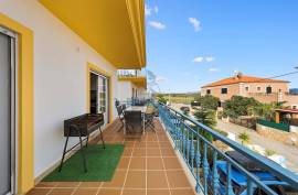 Triplex Villa with 5 Bedrooms in Private Condominium with Pool - Montes de Alvor Triplex Villa with 5 Bedrooms in Private Condominium with Pool - Montes de Alvor