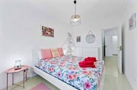 Triplex Villa with 5 Bedrooms in Private Condominium with Pool - Montes de Alvor Triplex Villa with 5 Bedrooms in Private Condominium with Pool - Montes de Alvor