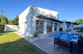 4-Bedroom Villa with 4 Suites + Office | Garden & Pool | Furnished – Birre, Cascais