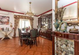Excellent 4 Bedroom Villa in Benavente