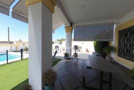 Singular asset 624 m² | Investment opportunity with proven compatible uses | Sanlúcar la Mayor. Ideal investment: accommodation, coliving or boutique residence Singular asset 624 m² | Investment opportunity with proven compatible uses | Sanlúcar la Mayor. Ideal investment: accommodation, coliving or boutique residence