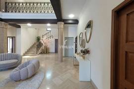 Singular asset 624 m² | Investment opportunity with proven compatible uses | Sanlúcar la Mayor. Ideal investment: accommodation, coliving or boutique residence Singular asset 624 m² | Investment opportunity with proven compatible uses | Sanlúcar la Mayor. Ideal investment: accommodation, coliving or boutique residence