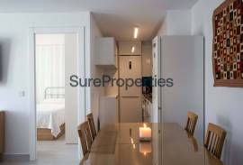 Comfort, light and tranquillity: 2-bedroom apartment with terrace in Caleta-Vélez