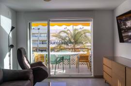 Comfort, light and tranquillity: 2-bedroom apartment with terrace in Caleta-Vélez