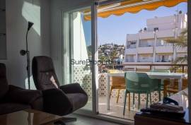 Comfort, light and tranquillity: 2-bedroom apartment with terrace in Caleta-Vélez