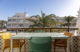 Comfort, light and tranquillity: 2-bedroom apartment with terrace in Caleta-Vélez