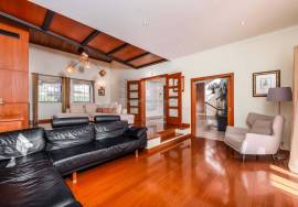 4 Bedroom Villa with Garden and Pool in the Prestigious Quinta da Beloura