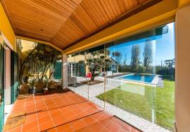 4 Bedroom Villa with Garden and Pool in the Prestigious Quinta da Beloura