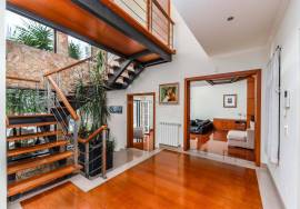 4 Bedroom Villa with Garden and Pool in the Prestigious Quinta da Beloura