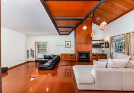 4 Bedroom Villa with Garden and Pool in the Prestigious Quinta da Beloura