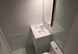 Refurbished 3 bedroom apartment located in Portimão