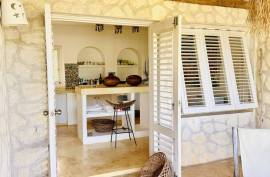 A Zen Retreat With Panoramic Ocean Views