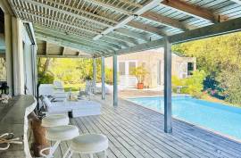 A Zen Retreat With Panoramic Ocean Views