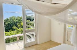 A Zen Retreat With Panoramic Ocean Views