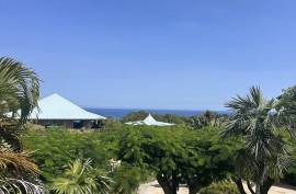 A Zen Retreat With Panoramic Ocean Views