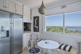 Luxury 7 Bed Villa & Self Contained Apartment For Sale in Sitges
