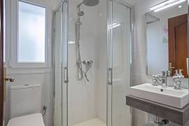 Luxury 7 Bed Villa & Self Contained Apartment For Sale in Sitges