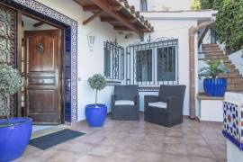 Luxury 7 Bed Villa & Self Contained Apartment For Sale in Sitges