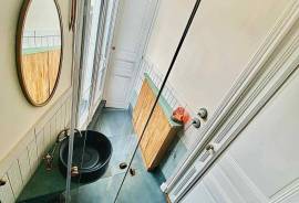 Luxury 1 Bed Apartment For Sale In Paris