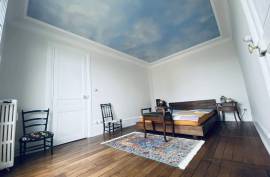 Luxury 1 Bed Apartment For Sale In Paris