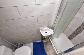 Complex of 8 Flats with Tenants in Place For Sale in Leeds United