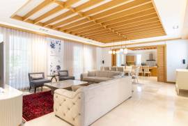 Luxury 4 Bed Villa For sale in Kyrenia North