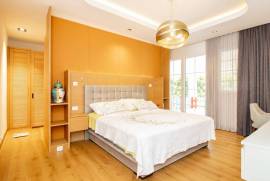 Luxury 4 Bed Villa For sale in Kyrenia North