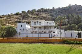 Excellent 7 Bed Country Estate For Sale in La Cerradura Jaen