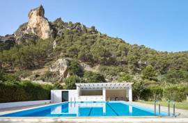 Excellent 7 Bed Country Estate For Sale in La Cerradura Jaen
