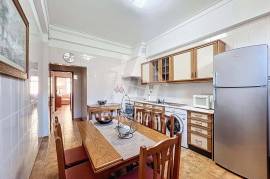 3-bedroom furnished and equipped flat for annual rental