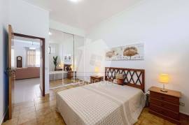 3-bedroom furnished and equipped flat for annual rental