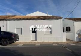 Lovely 6 bedroom villa (3 x 2 bedrooms) near the beach and marina of Albufeira