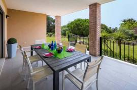 Townhouse 2 Bedroom with Swimming pool